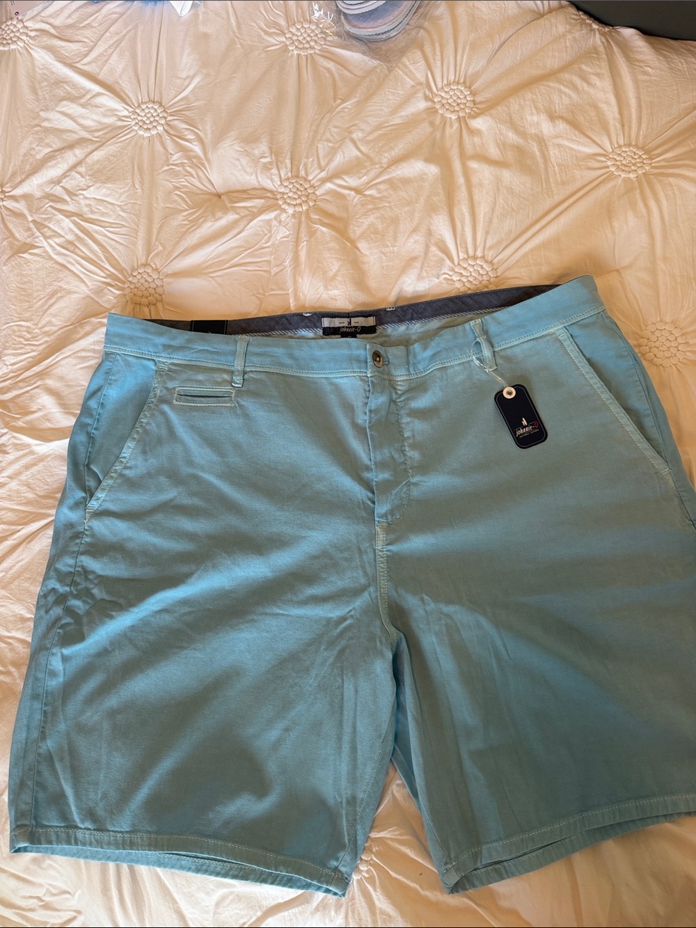 NWT- johnnie-O Light Teal Men's Shorts. Size 40. Pockets. Belt loops.